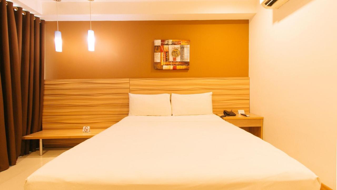 Guijo Suites Makati Makati City Екстер'єр фото